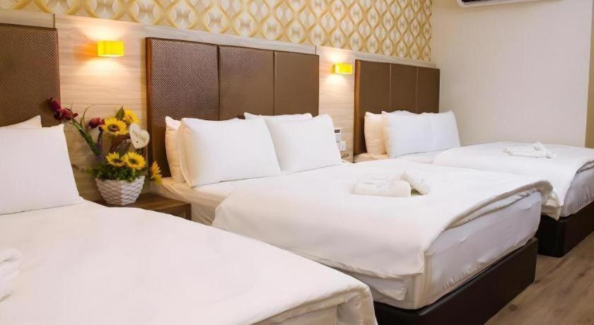Tropicana Boutique Hotel Muar Esterno foto